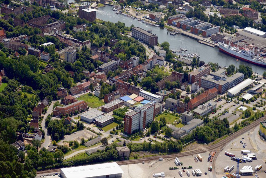 Der Campus der Fachhochschule Kiel und sein schönes Umland.