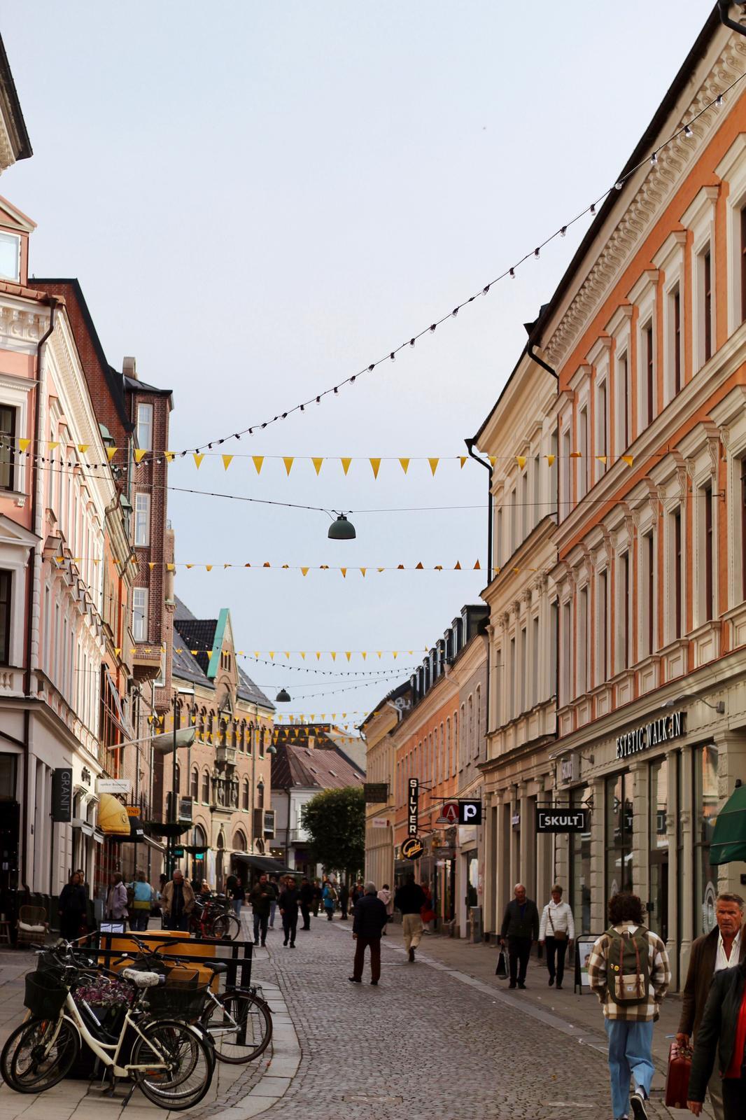 Eine der vielen kleinen Gassen der Stadt. (Foto: Henkel)