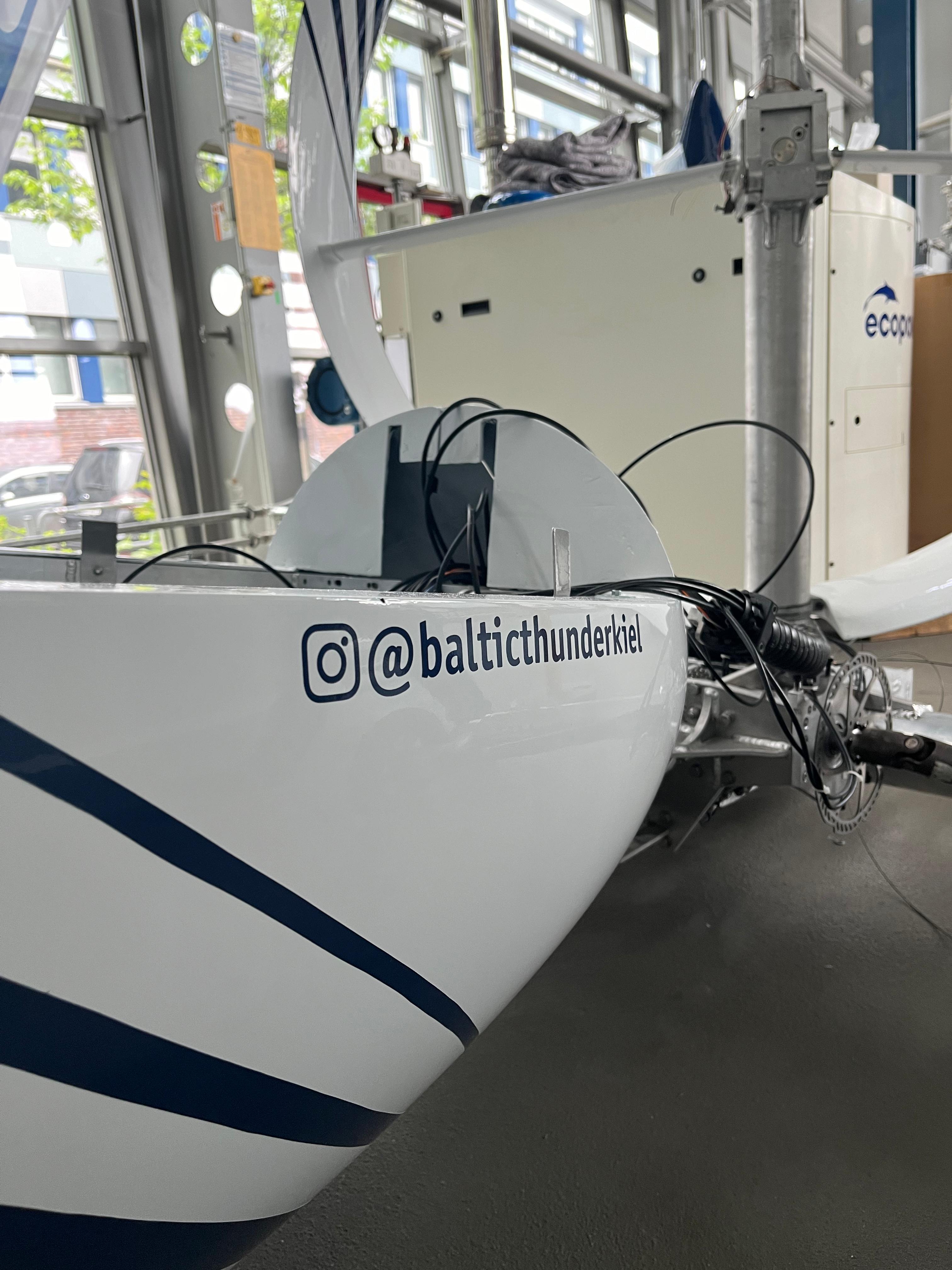 Nahaufnahme des Baltic Thunder Rennwagens